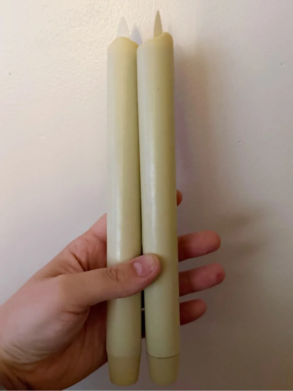 Pottery Barn Premium Flameless Taper SET OF 2 in Natural